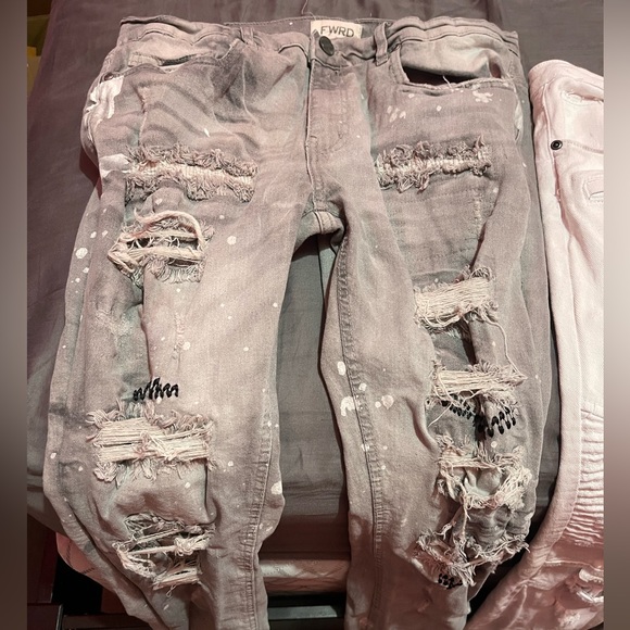 white n grey jeans - Picture 2 of 3